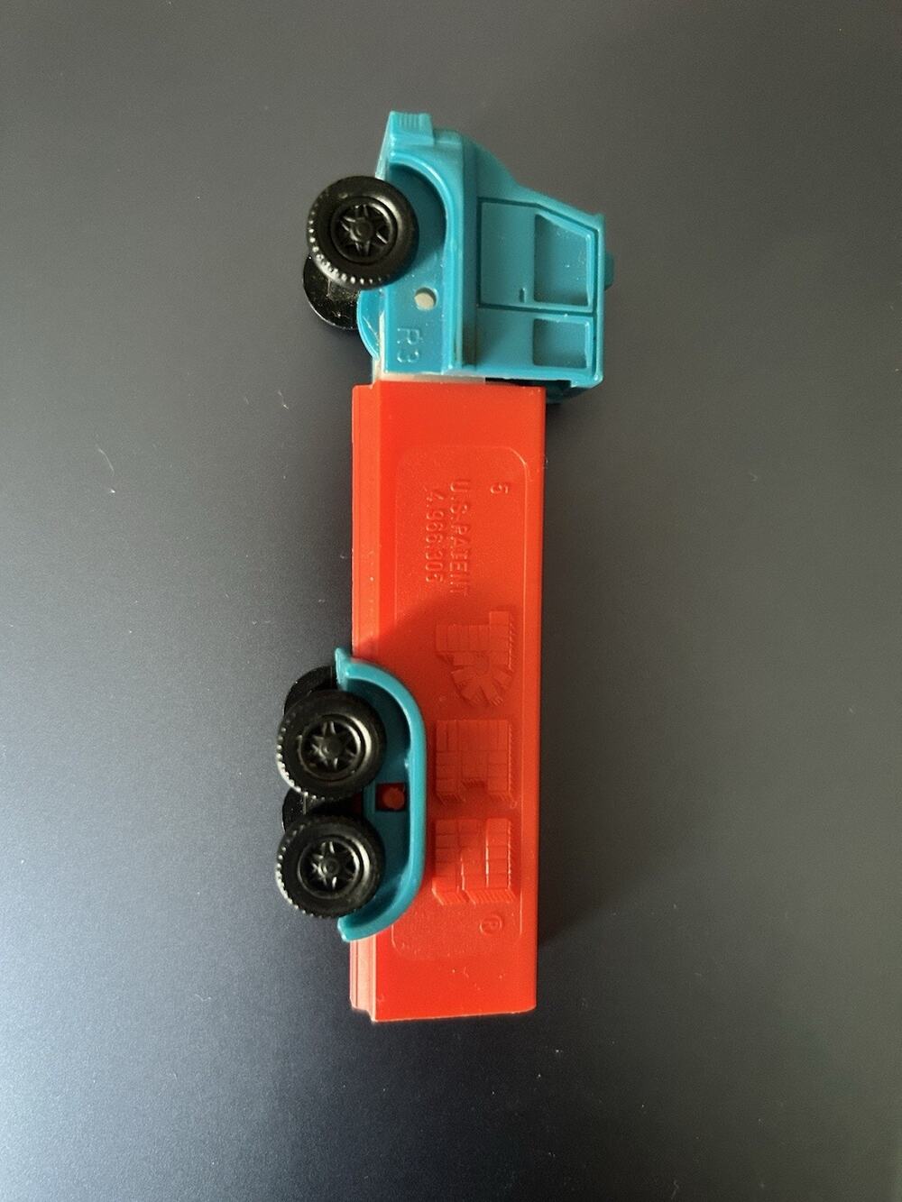 Semi-truck No Feet Made In Slovenia Vintage Red And Blue Pez Dispenser